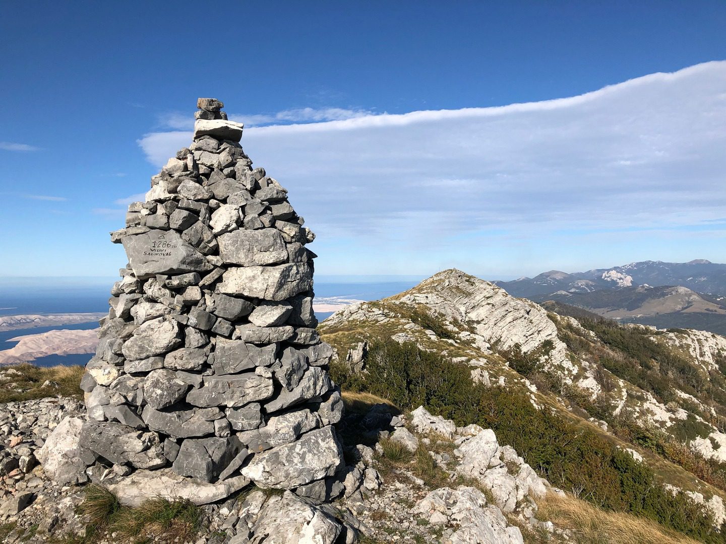 Veliki Sadikovac – vrh